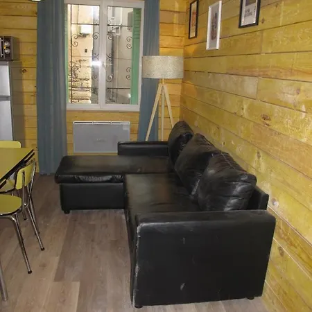 T1 Bis Cosy Avec Patio 17 Bis דירה *