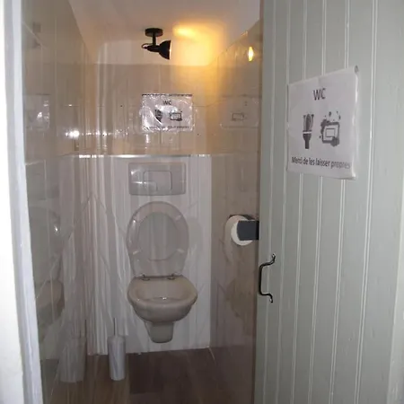 Apartment T1 Bis Cosy Avec Patio 17 Bis Tourbes