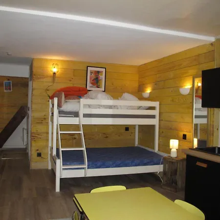 Ambiance T1 Bis Cosy Pour 5 Personnes Avec Patio à 25 Mn Des Plages Tourbes