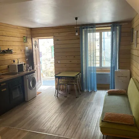 Ambiance T1 Bis Cosy Pour 5 Personnes Avec Patio à 25 Mn Des Plages