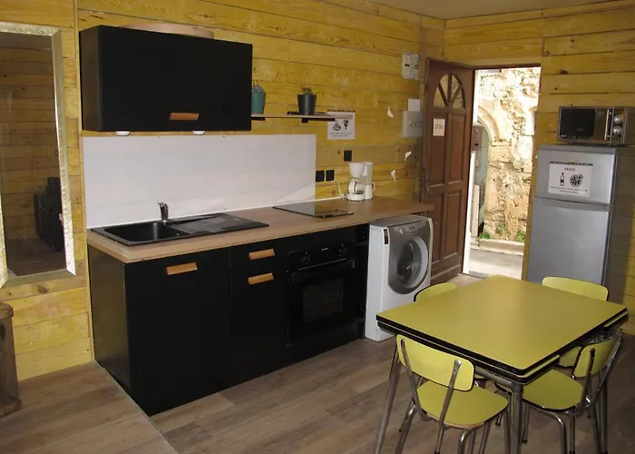 T1 Bis Cosy Avec Patio 17 Bis Tourbes