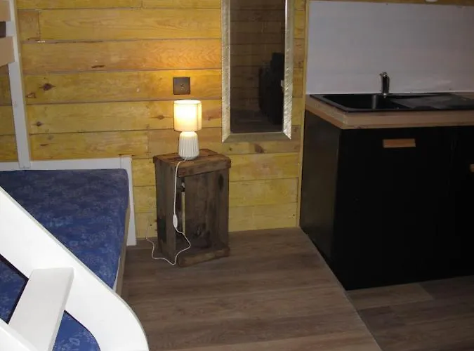 T1 Bis Cosy Avec Patio 17 Bis דירה